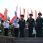 Изображение новости Возложение цветов к стеле "Ростов-на-Дону - город воинской славы" №21