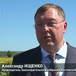 Александр Ищенко осмотрел обновленные объекты социальной инфраструктуры в Верхнедонском районе