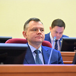 15-е заседание ЗС РО: Юрий Слюсарь поблагодарил депутатов донского парламента за совместную работу над проектом бюджета 